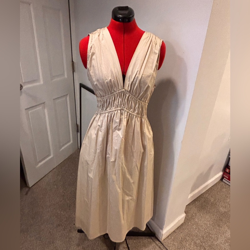 Xirena NWT cotton maxi dress with beautiful detail size M